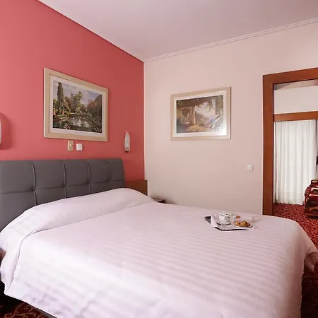 Hotel Xenophon 4*