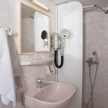 Xenophon Hotel 4*